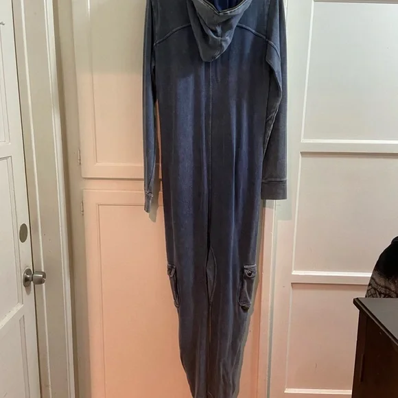 Norwegian Onepiece Jumpsuit - Picture 2 of 6